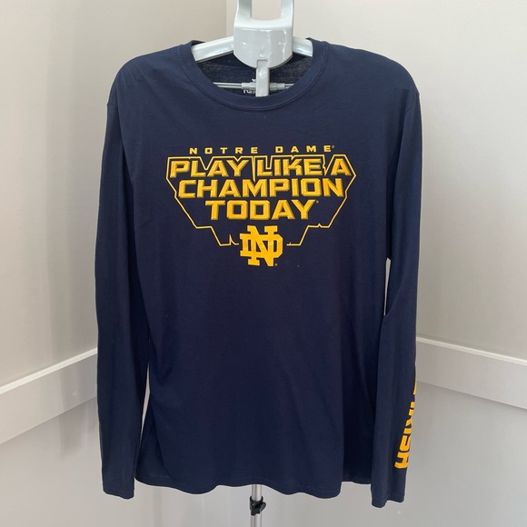 Notre Dame Play Like A Champion long sleeve shirt size large like new condition - Picture 1 of 6